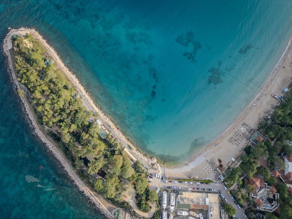 Araçsız Kemer Rehberi: Plajlar, Phaselis ve İlçeler Arası Ulaşım