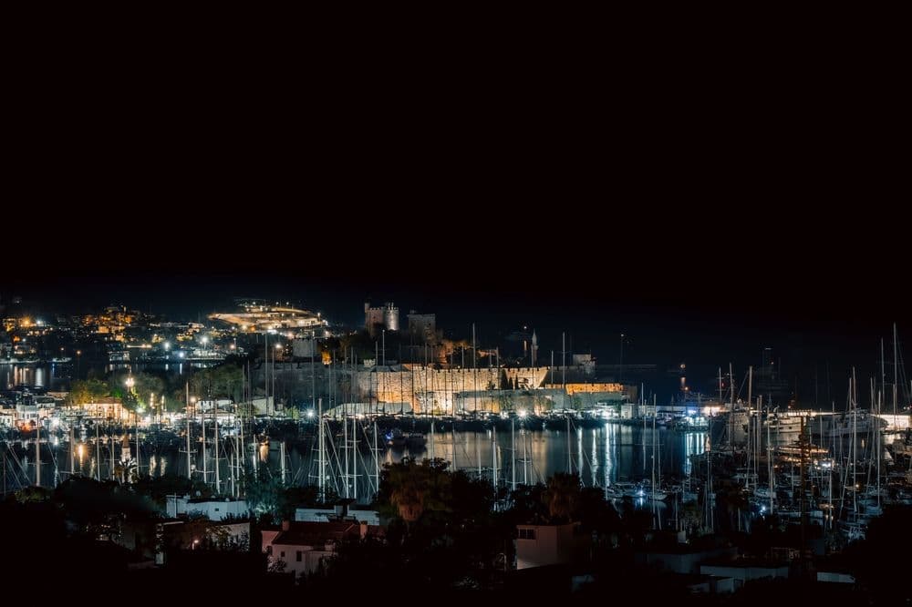 Bodrum Gece Hayatı Rehberi: Merkez, Marina ve Bölge Seçimi