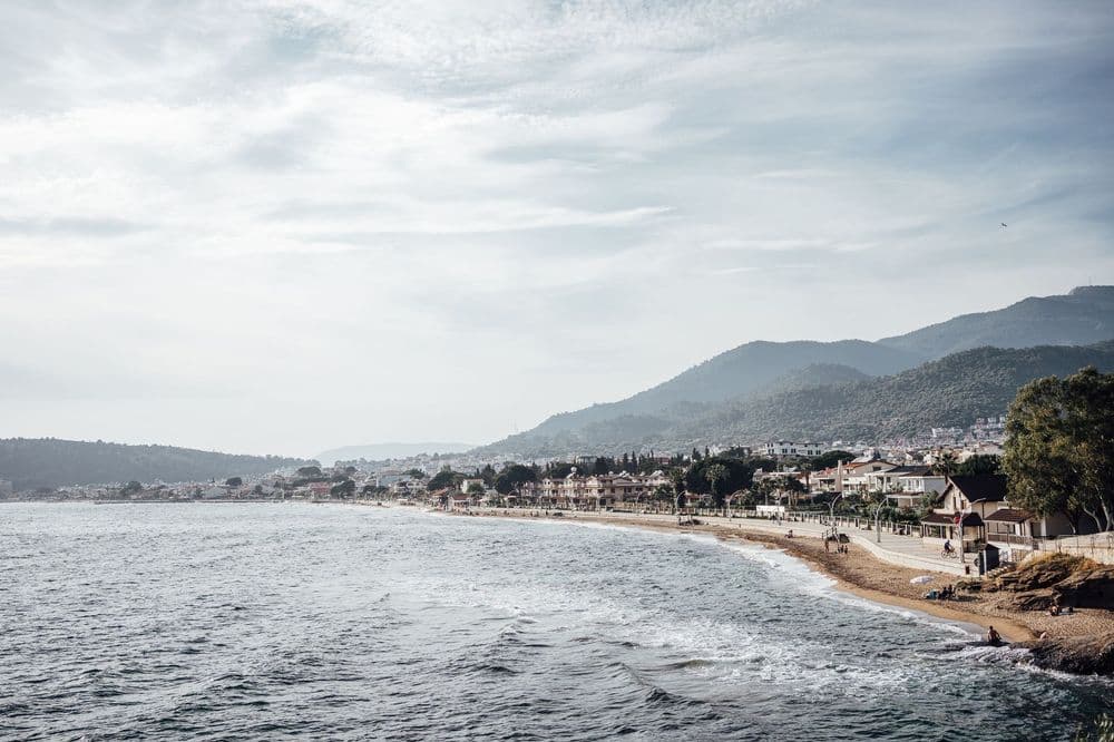 Çeşme ve Alaçatı Rehberi: Kale, Plajlar ve Sokaklar