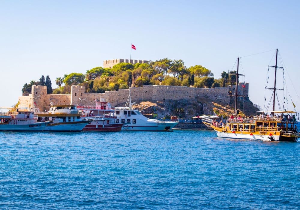 Didim Tekne Turları Rehberi: Tekne Seçimi, Yüzme Molaları ve Tuzaklar